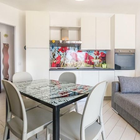 Appartamento Luigi Climatizzato Con Veranda Viddalba Екстериор снимка