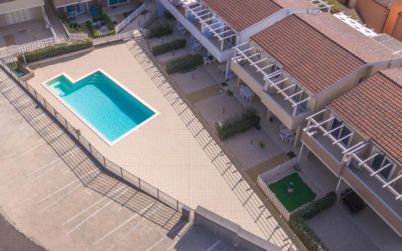 Appartamento Luigi Climatizzato Con Veranda Viddalba Екстериор снимка