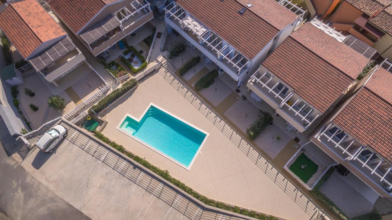 Appartamento Luigi Climatizzato Con Veranda Viddalba Екстериор снимка